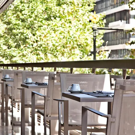 Altis Grand Готель